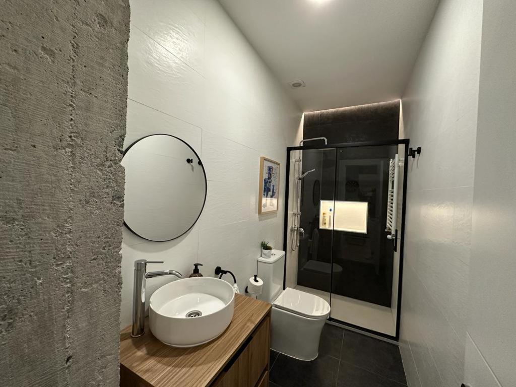 Alhondiga City Center By Sleep In Bilbao Exteriör bild